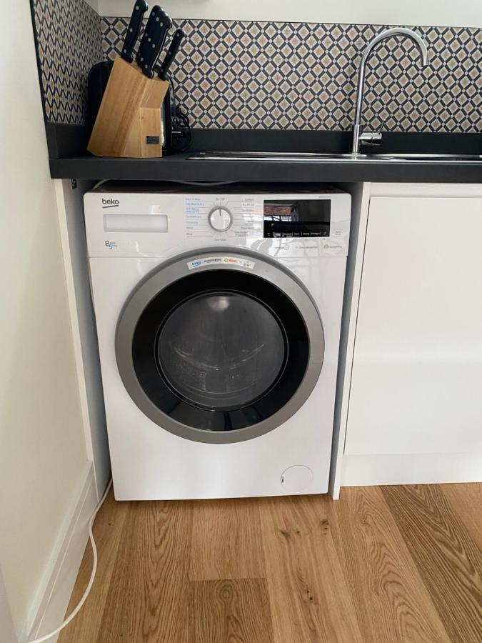 New - Minutes Walk To Cathedral Apartment Salisbury
